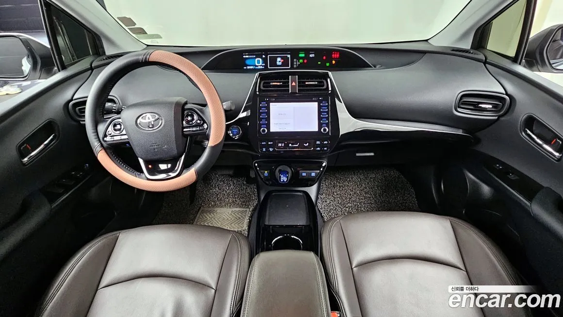 Toyota Prius — фото 8