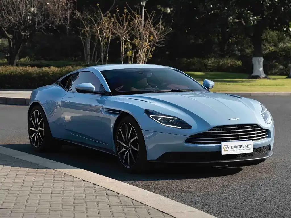 Aston Martin DB11 — фото 3