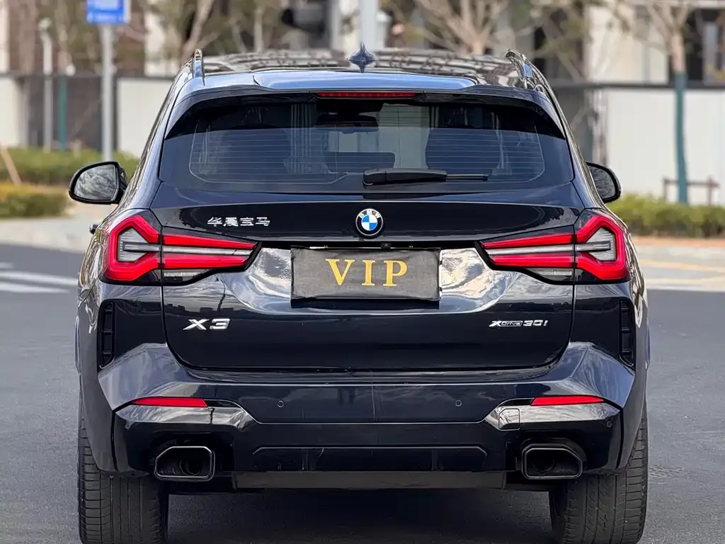 BMW X3 — фото 9