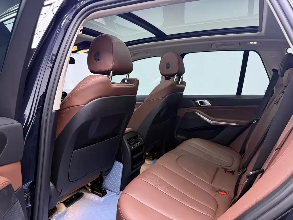 BMW X5 (Import) — фото 8