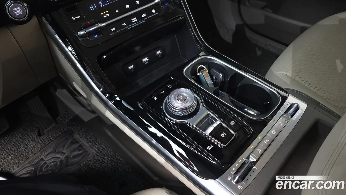 Kia Carnival — фото 10