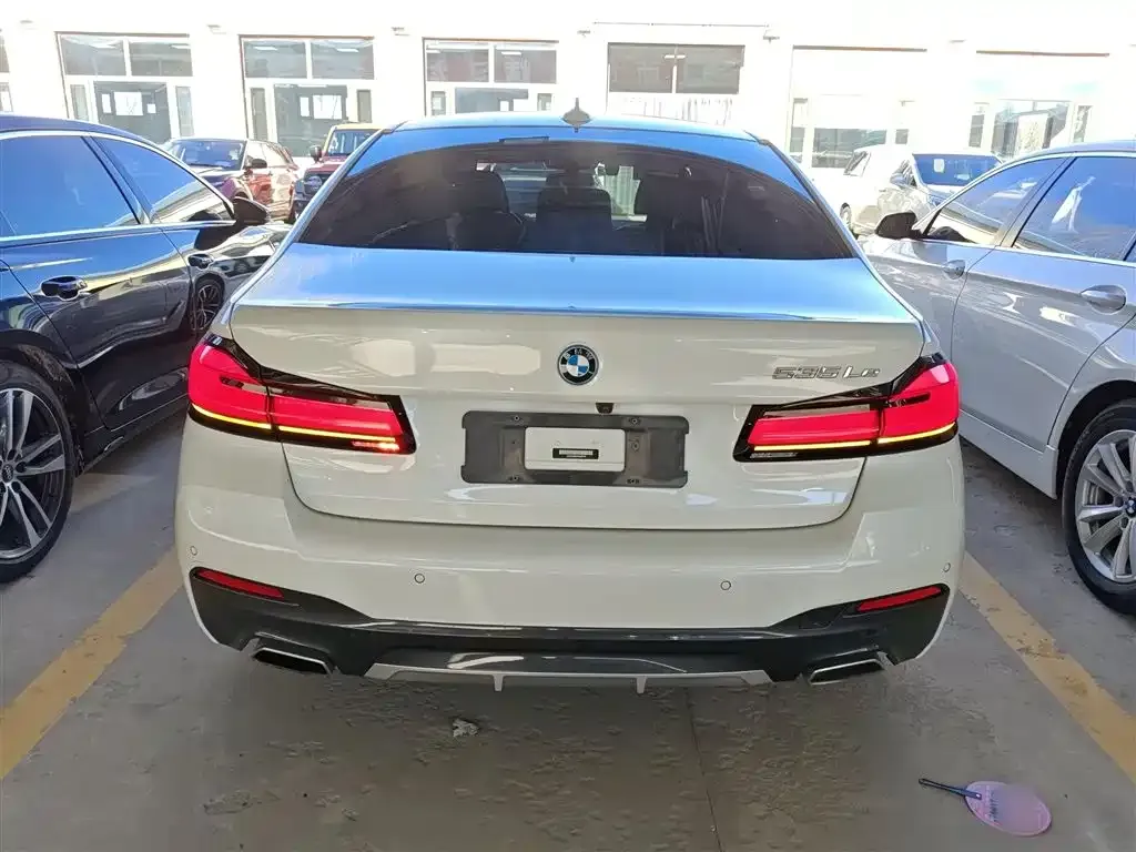 BMW 5 Series New Energy — фото 6