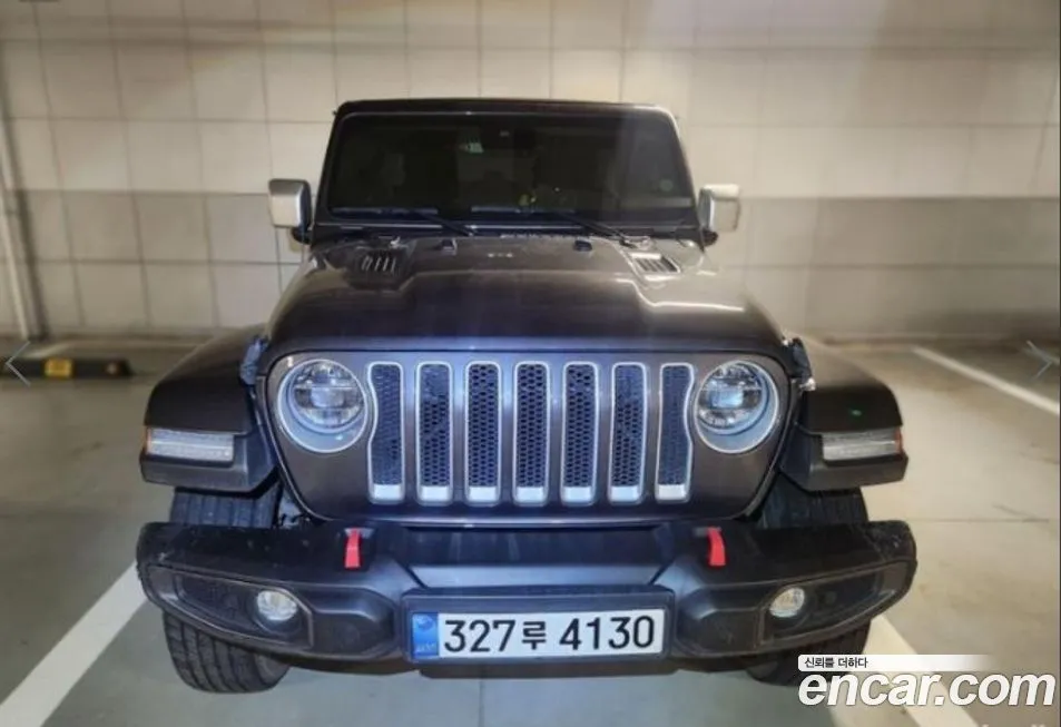 Jeep Wrangler — фото 1