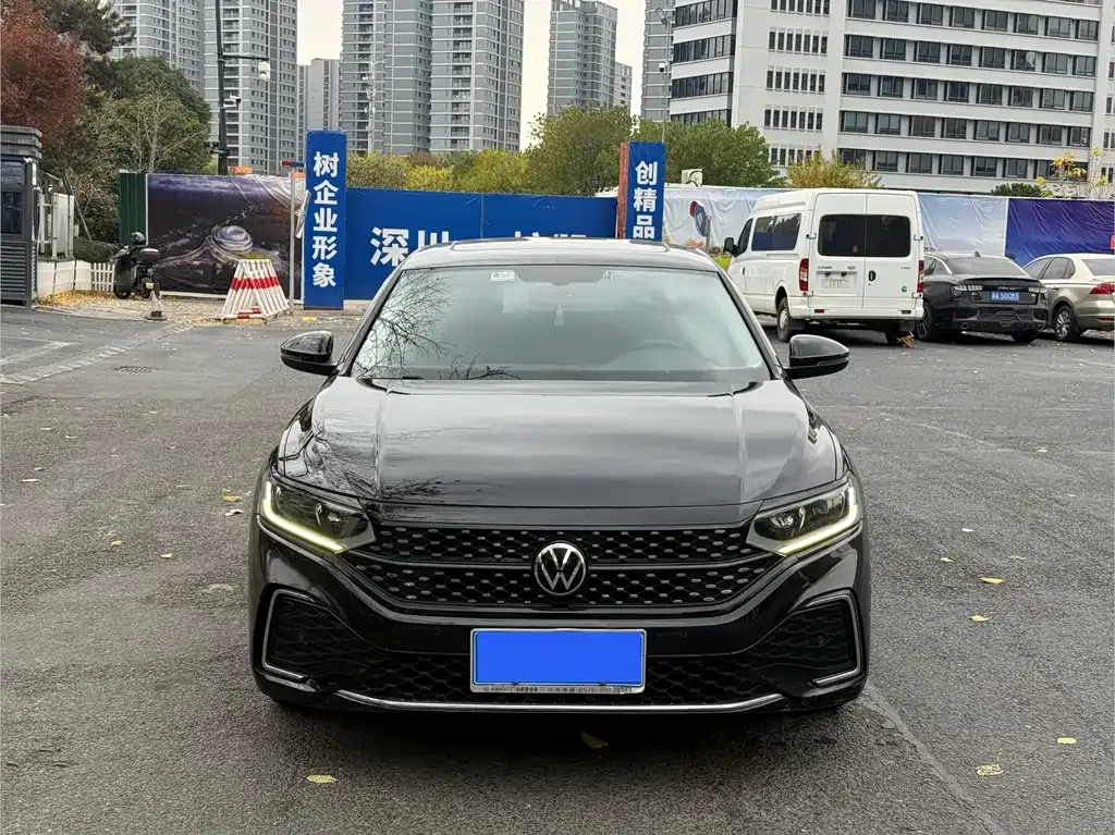 Volkswagen Passat — фото 2