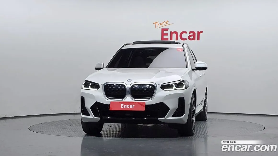 BMW iX3 — фото 2