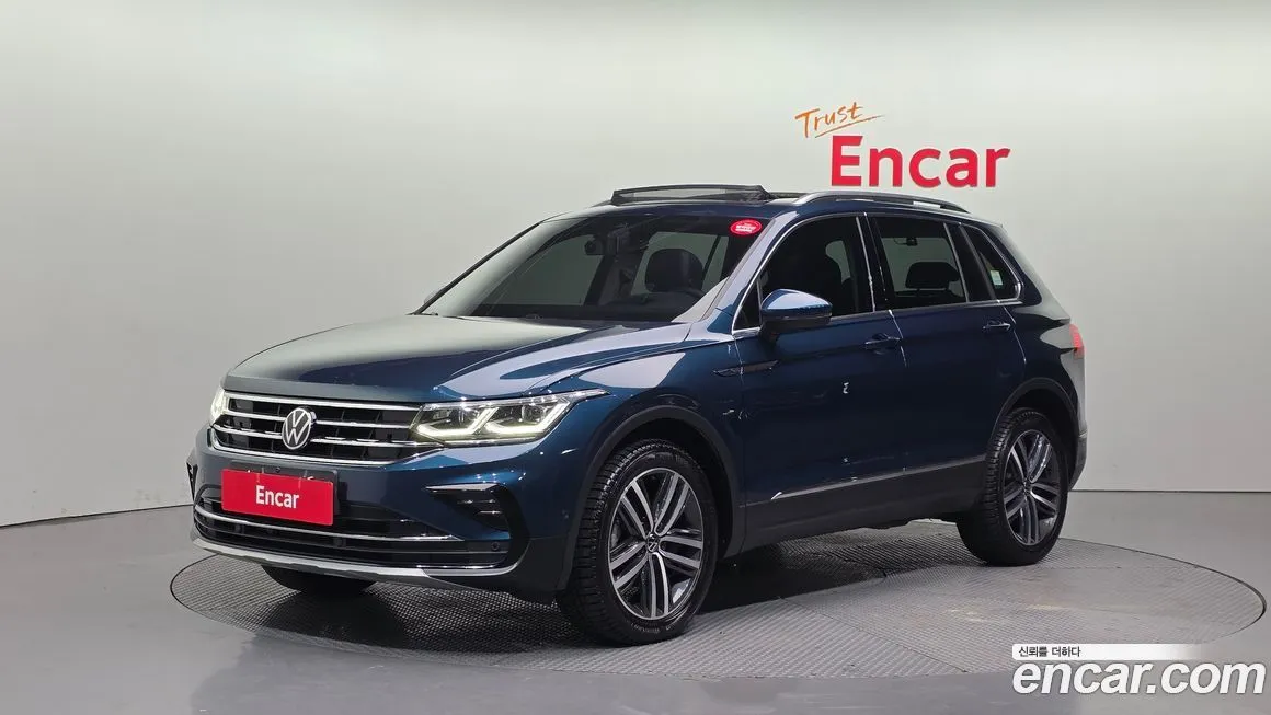Volkswagen Tiguan — фото 1