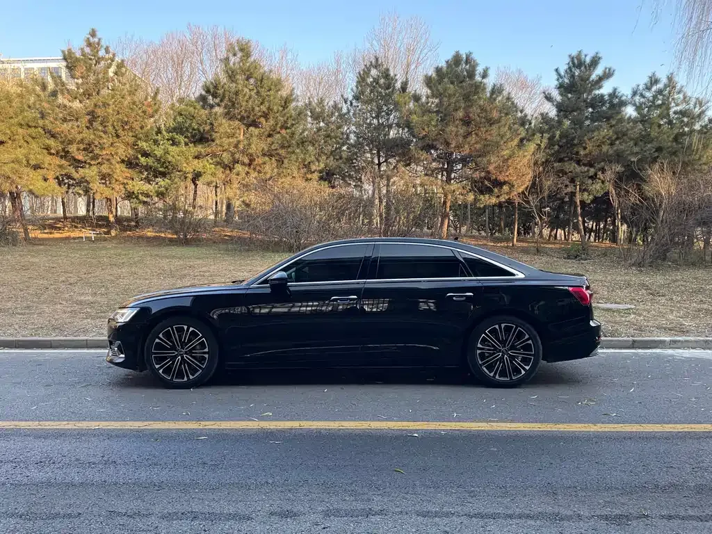 Audi A6L — фото 5