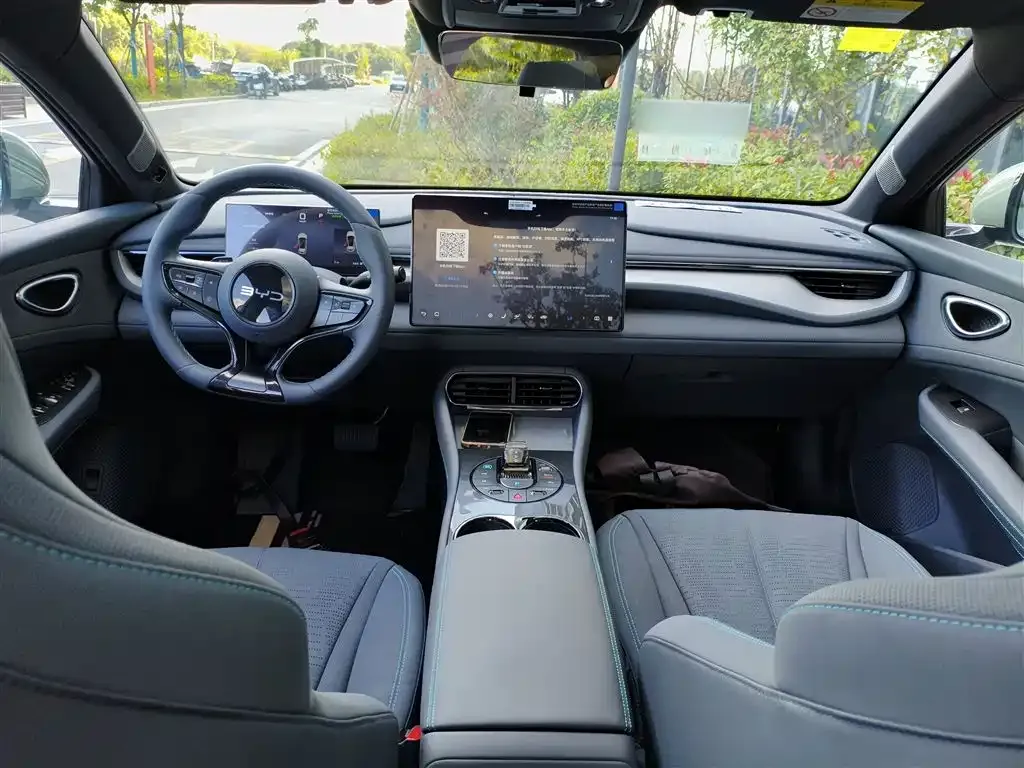 BYD Seal 06GT — фото 10