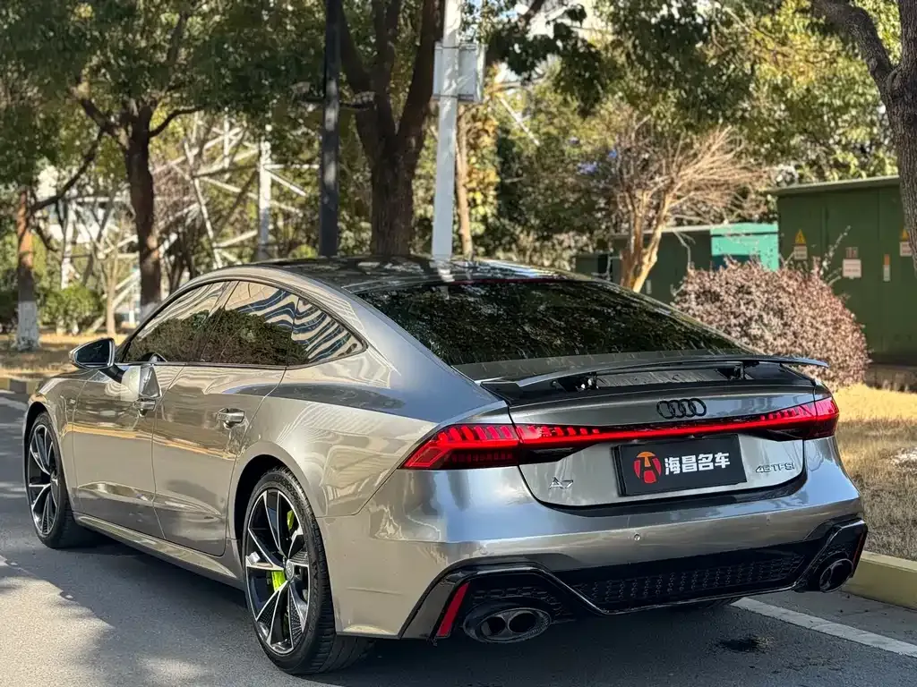 Audi A7 — фото 10