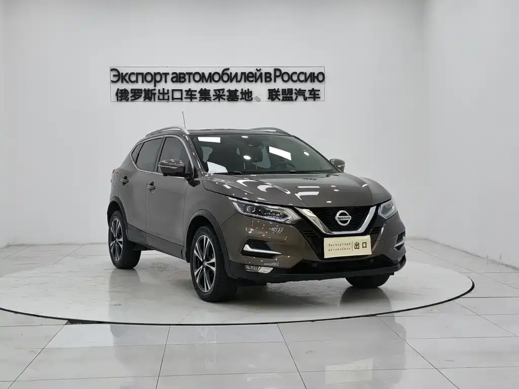 Nissan Qashqai — фото 1