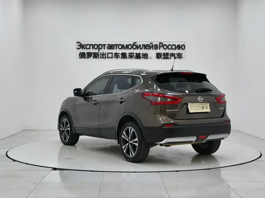 Nissan Qashqai — фото 10