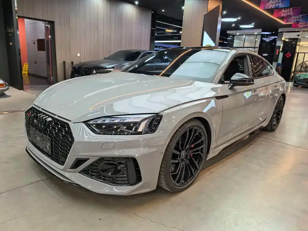 Audi RS 5 — фото 1