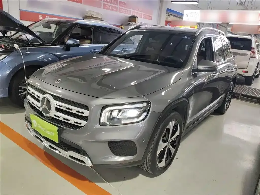 Mercedes-Benz GLB — фото 10