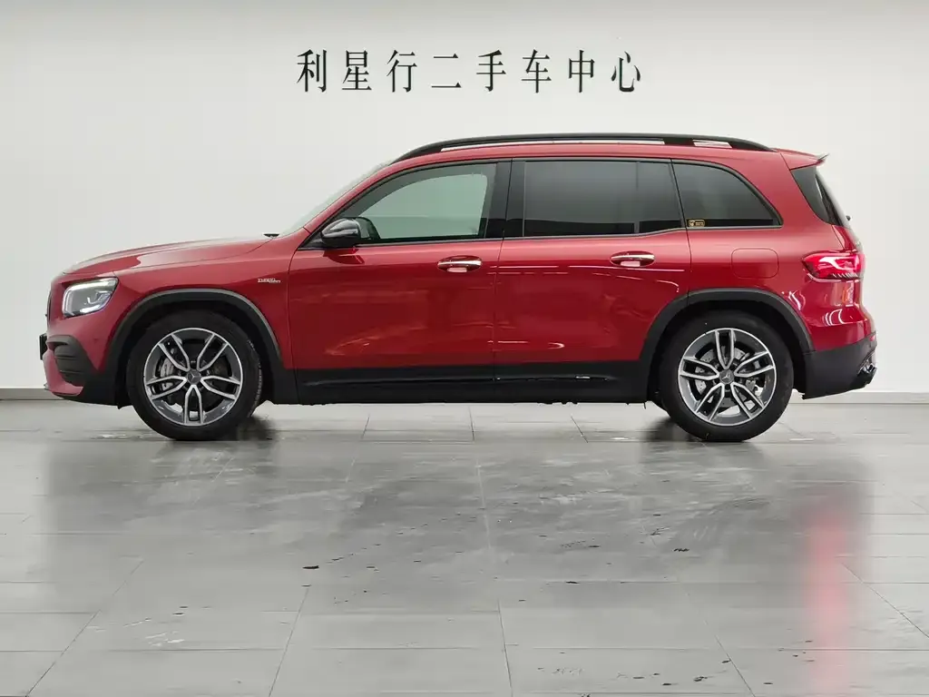 Mercedes-Benz GLB AMG — фото 2