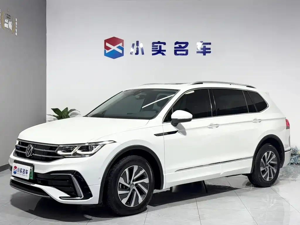 Volkswagen Tiguan L New Energy — фото 1