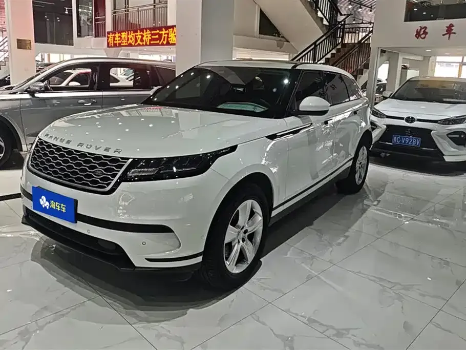Land Rover Velar — фото 1
