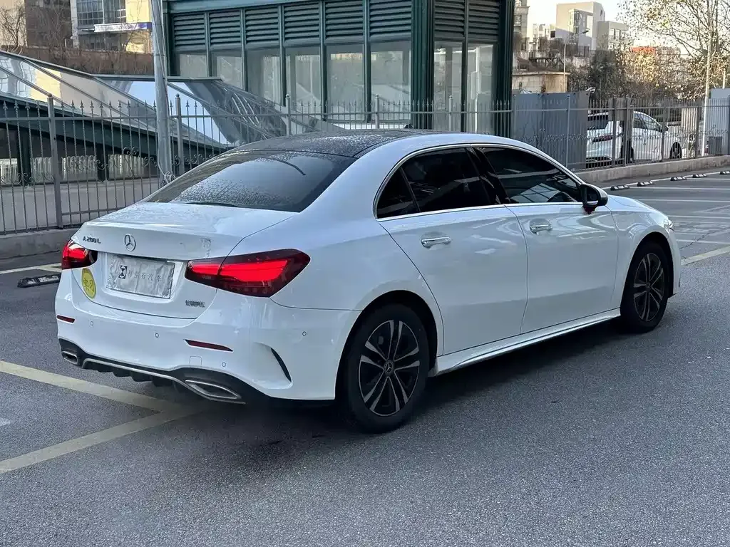 Mercedes-Benz A-Class — фото 8
