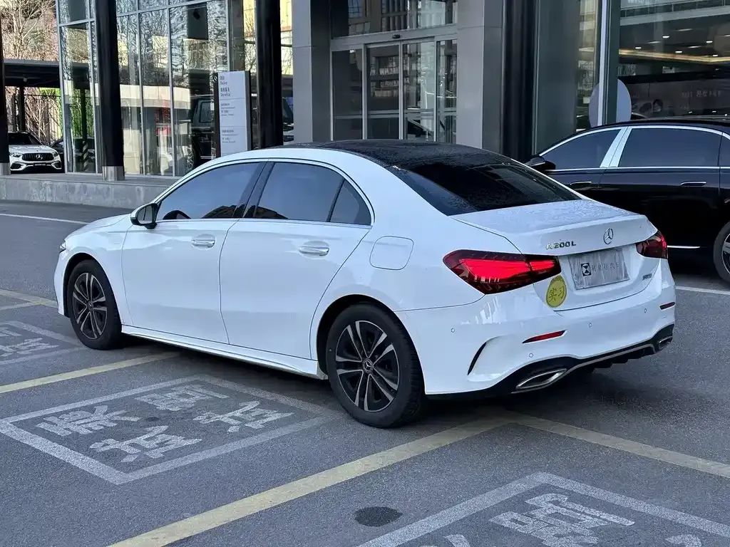 Mercedes-Benz A-Class — фото 9