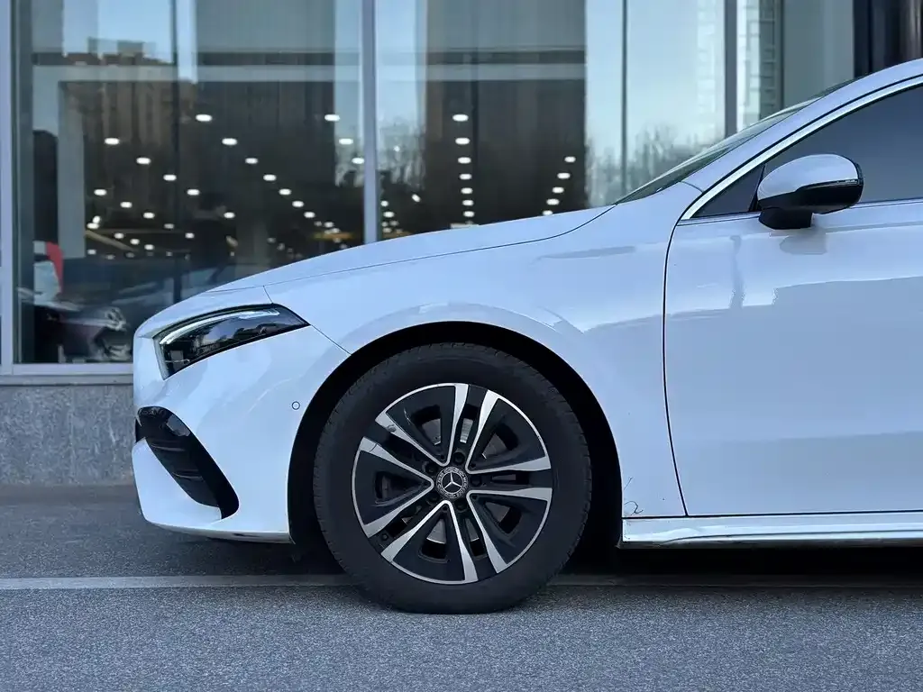 Mercedes-Benz A-Class — фото 2
