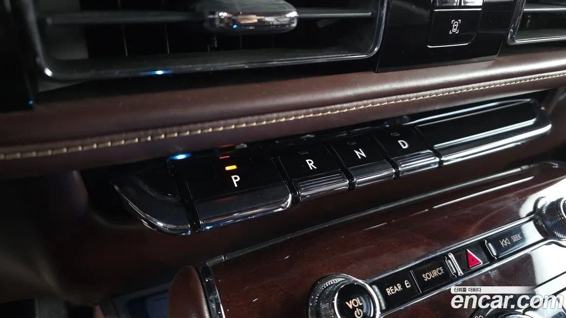 Lincoln Aviator — фото 9