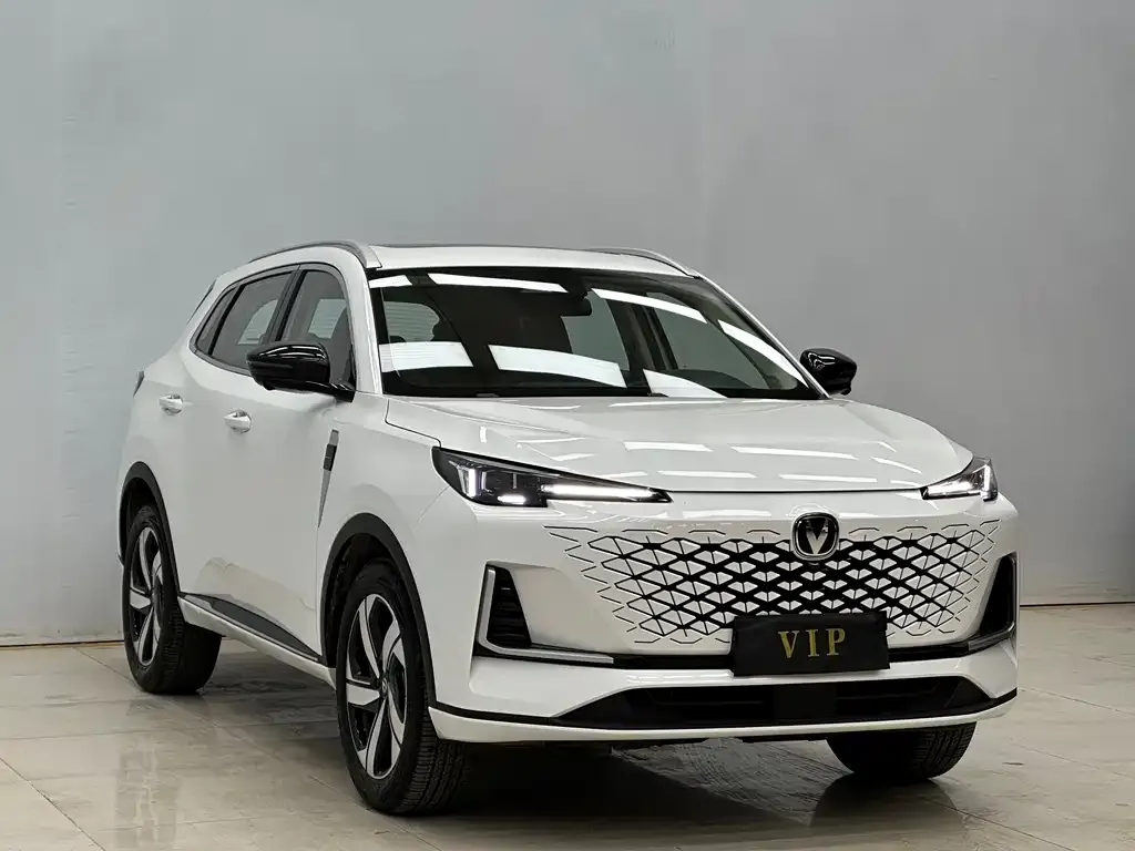 Changan CS55PLUS — фото 1