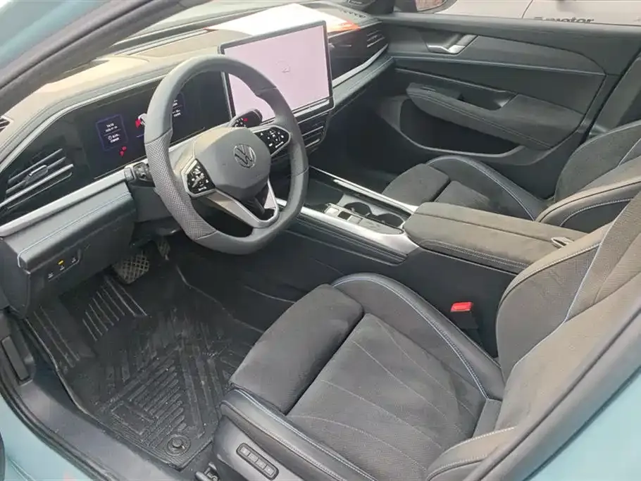 Volkswagen Passat — фото 10