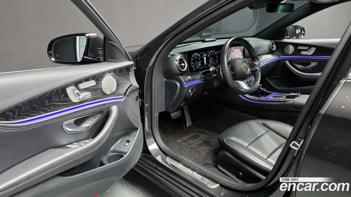 Mercedes-Benz E-Class — фото 10