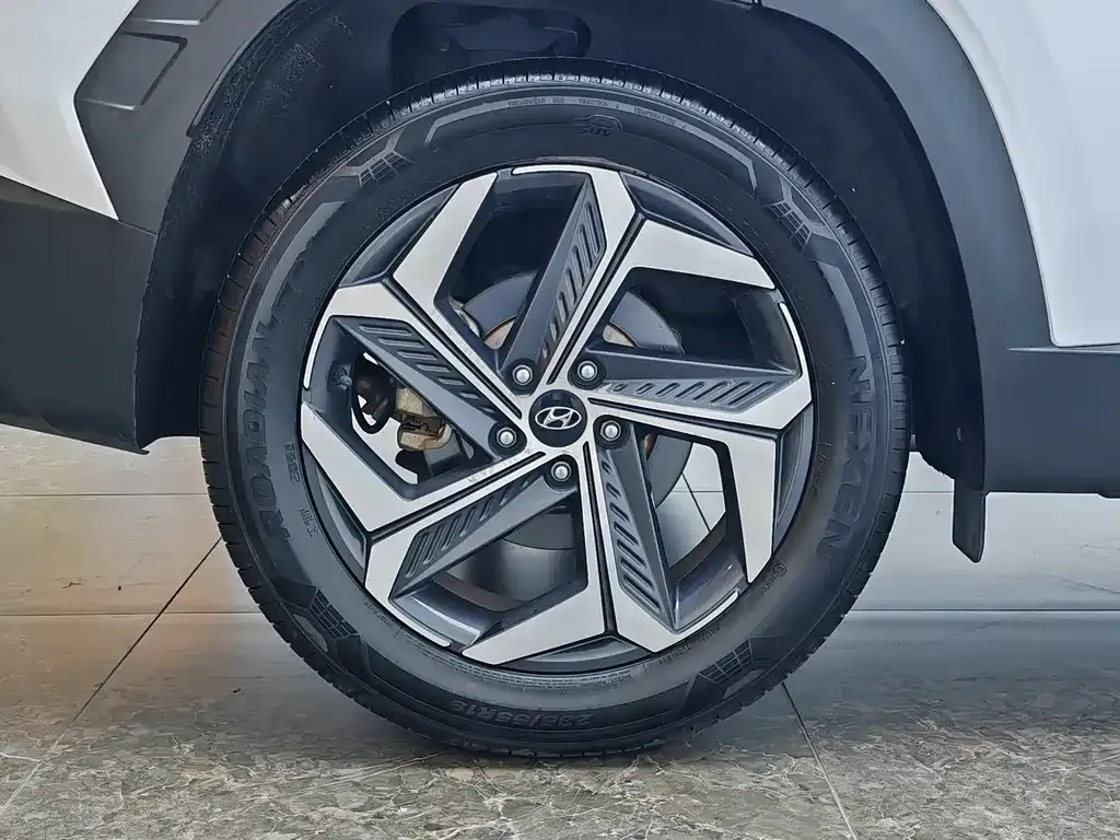 Hyundai Tucson — фото 6