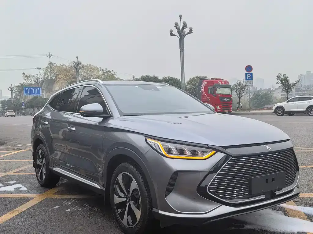 BYD PLUS New Energy — фото 6