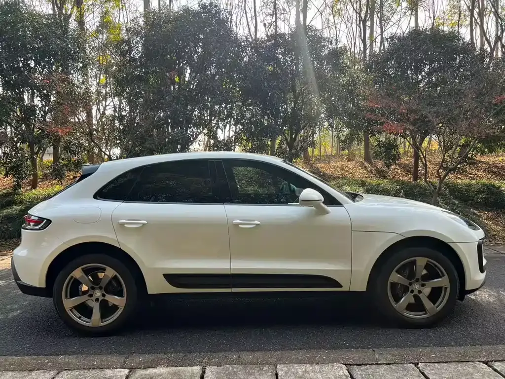 Porsche Macan — фото 9