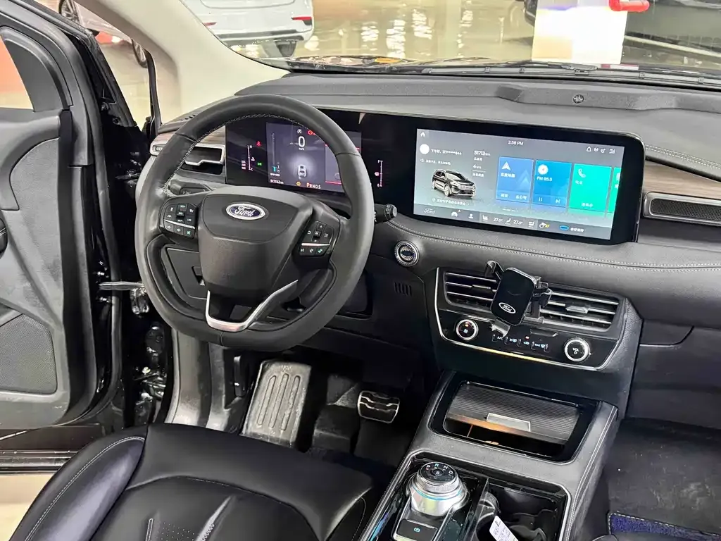 Ford Edge — фото 7