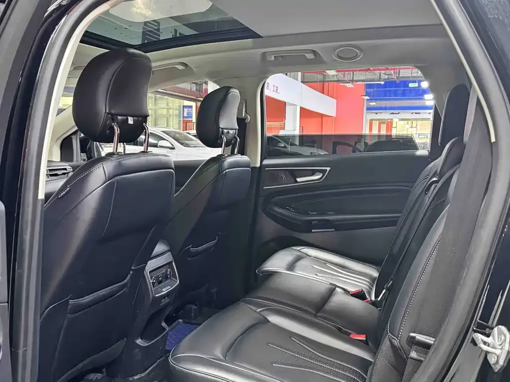Ford Edge — фото 2