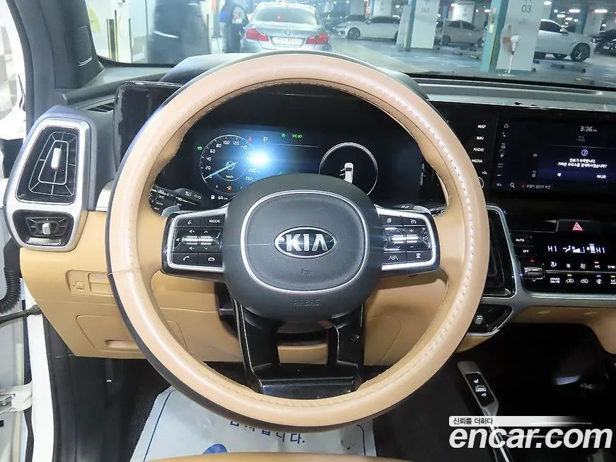 Kia Sorento — фото 9