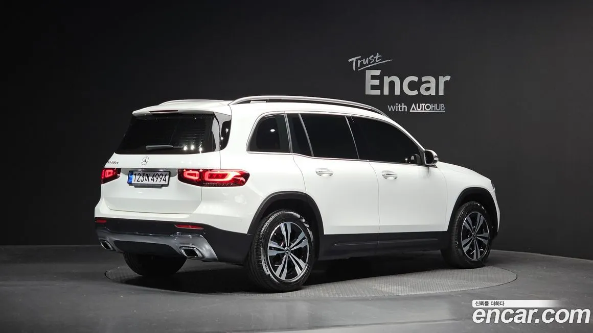 Mercedes-Benz GLB-Class — фото 2