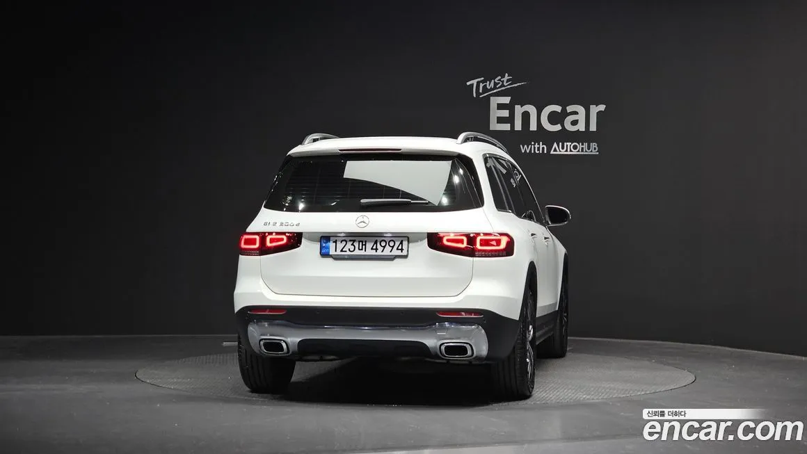 Mercedes-Benz GLB-Class — фото 4