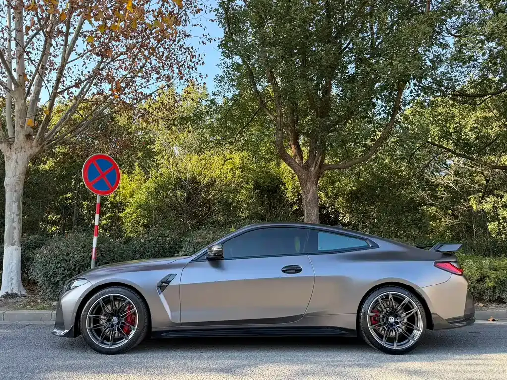 BMW M4 — фото 10