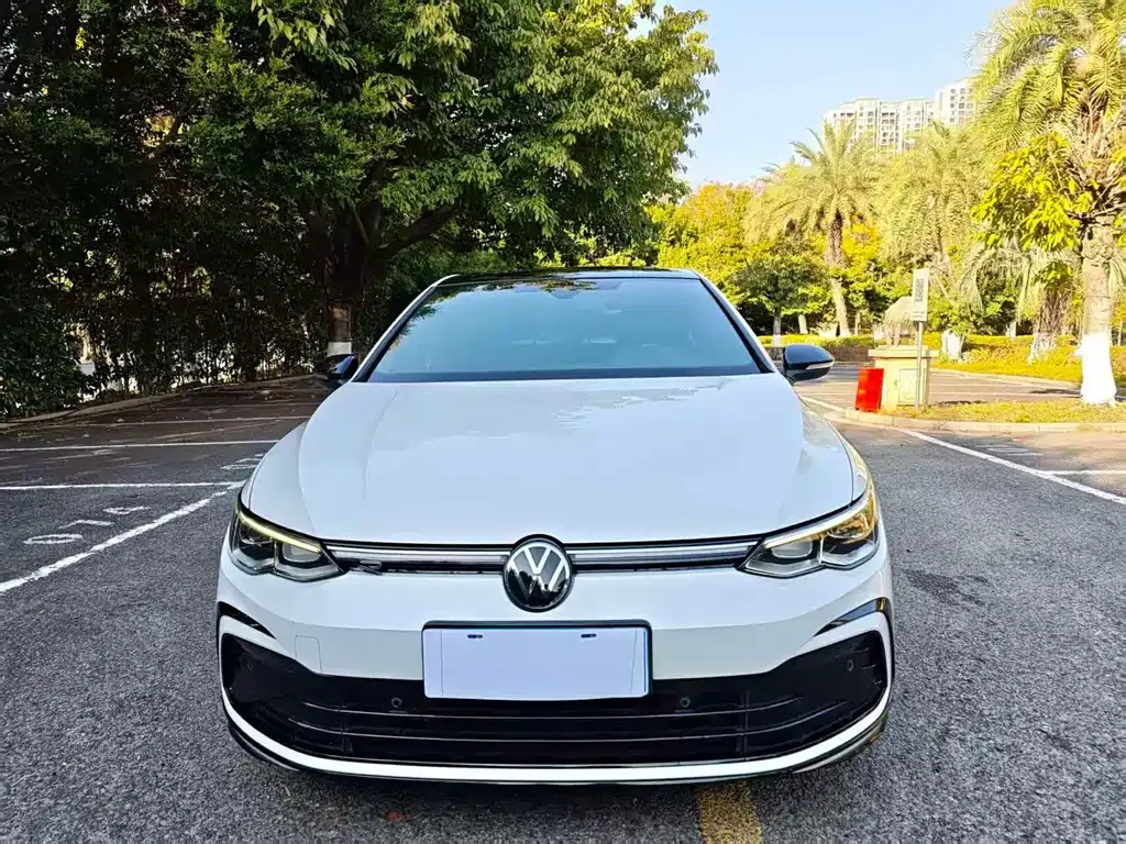 Volkswagen Golf — фото 7