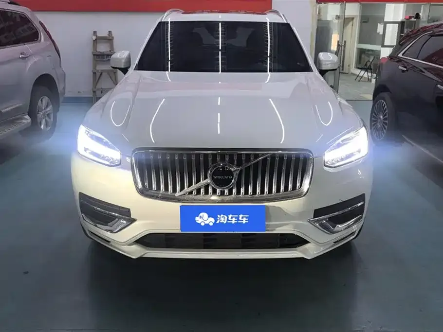Volvo XC90 — фото 4
