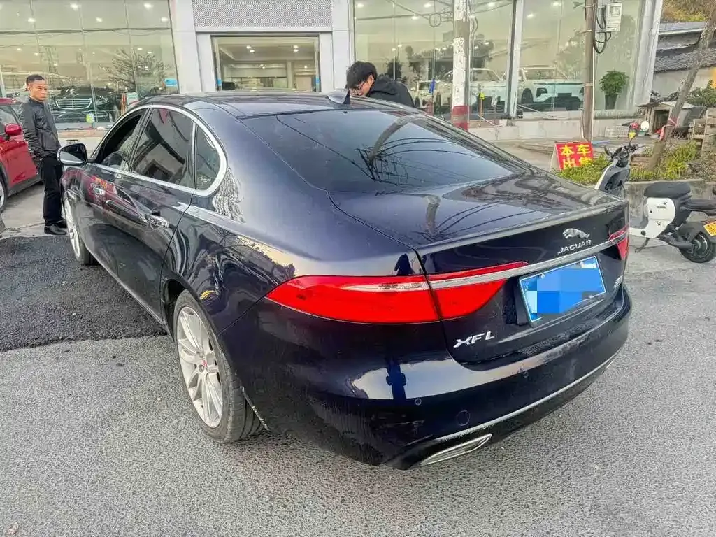 Jaguar XFL — фото 10