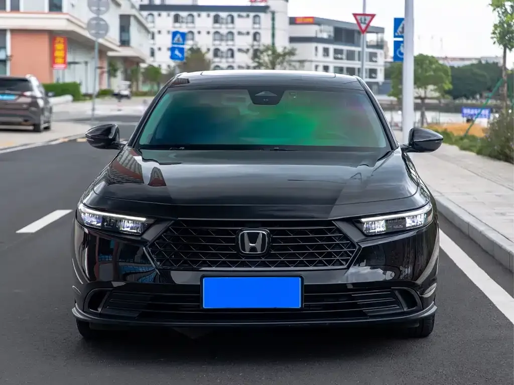 Honda Accord — фото 6