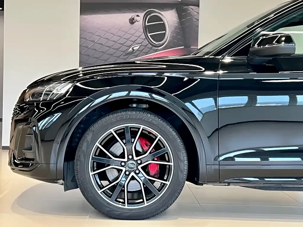 Audi SQ5 Sportback — фото 4