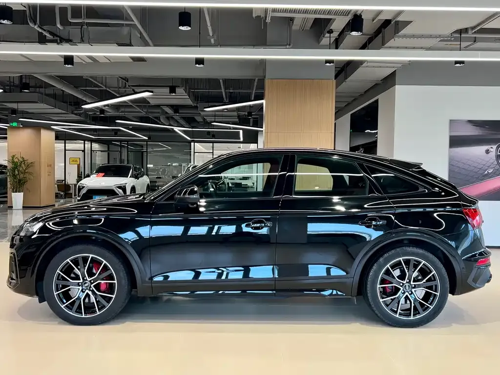 Audi SQ5 Sportback — фото 9