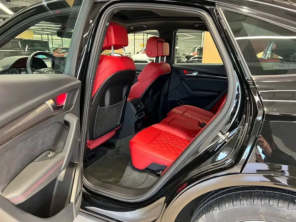 Audi SQ5 Sportback — фото 5