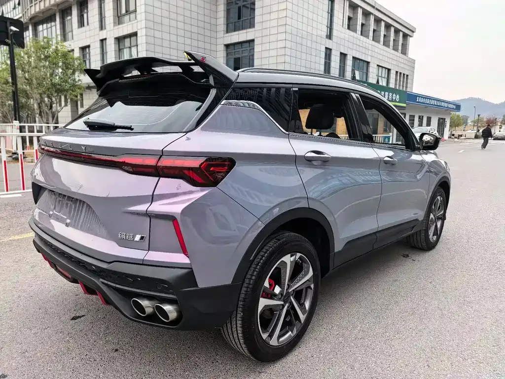 Geely Binyue — фото 10