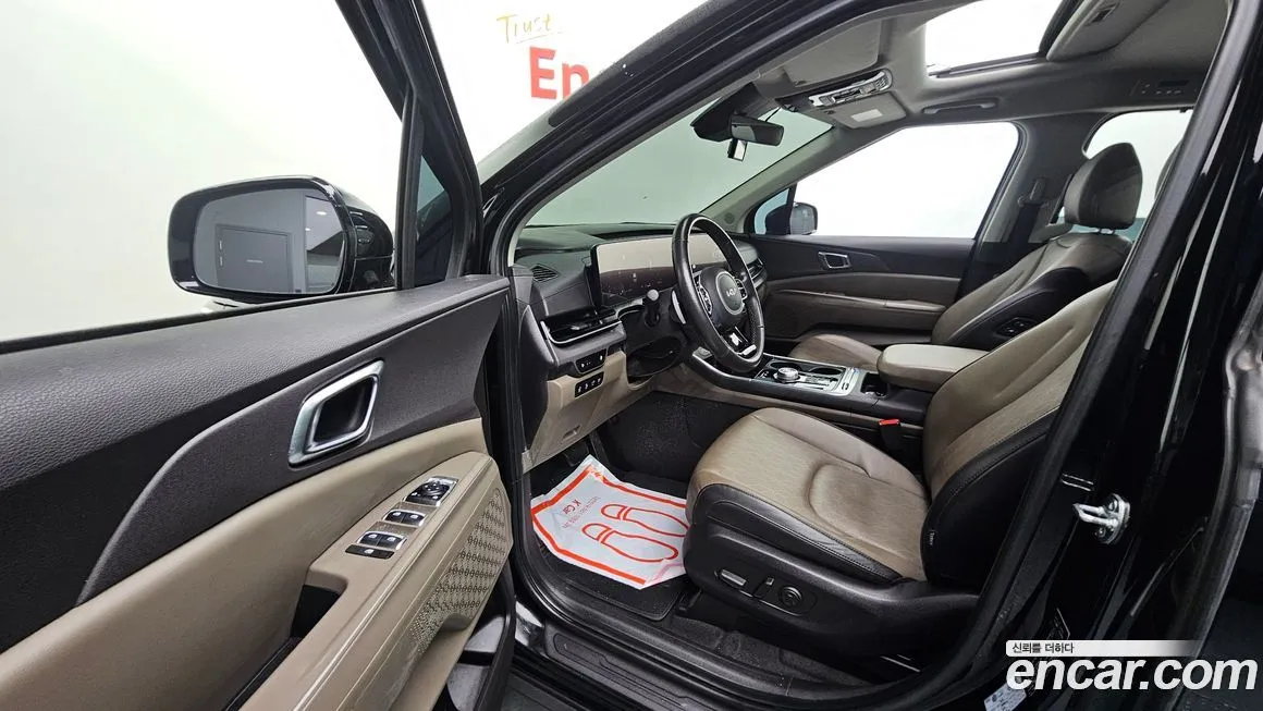 Kia Carnival — фото 10