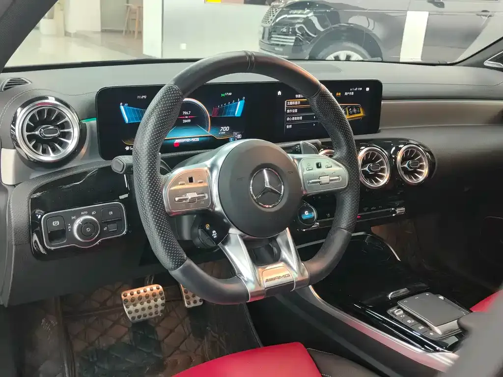 Mercedes-Benz A-Class AMG (Import) — фото 7