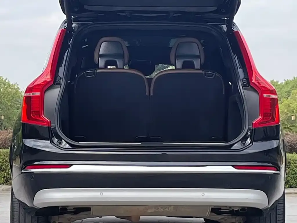 Volvo XC90 — фото 4