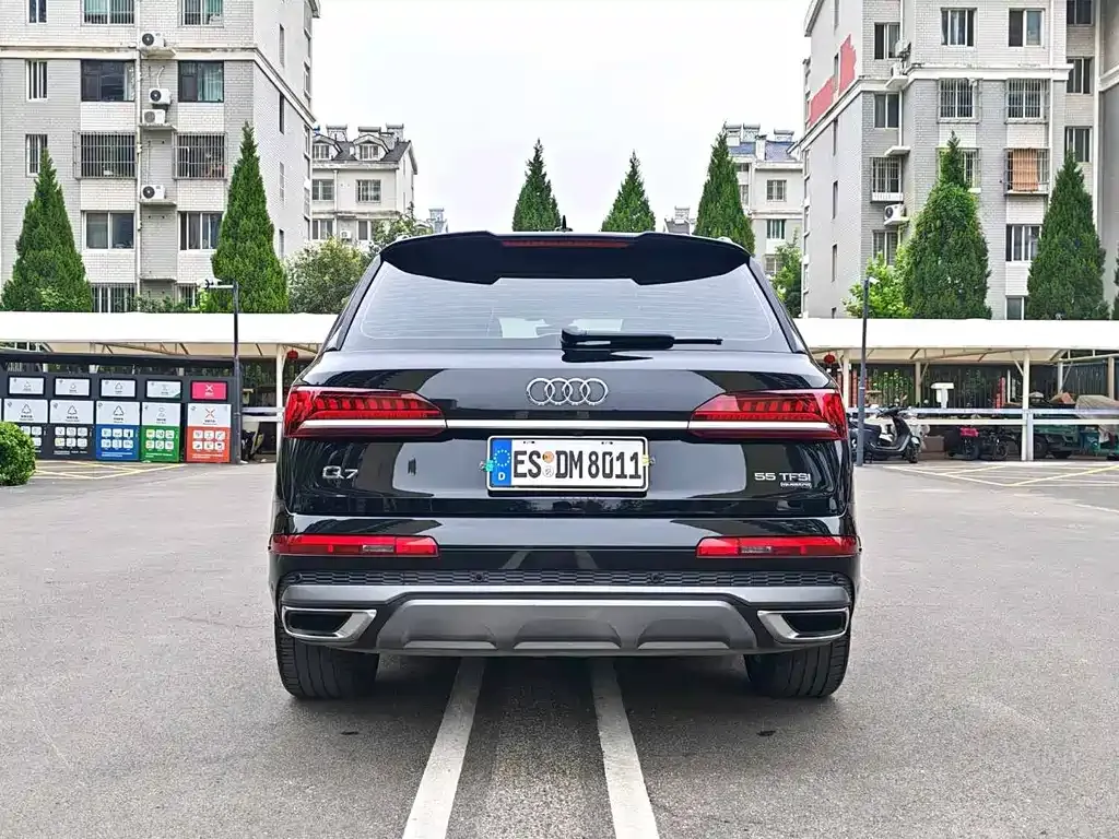 Audi Q7 — фото 3