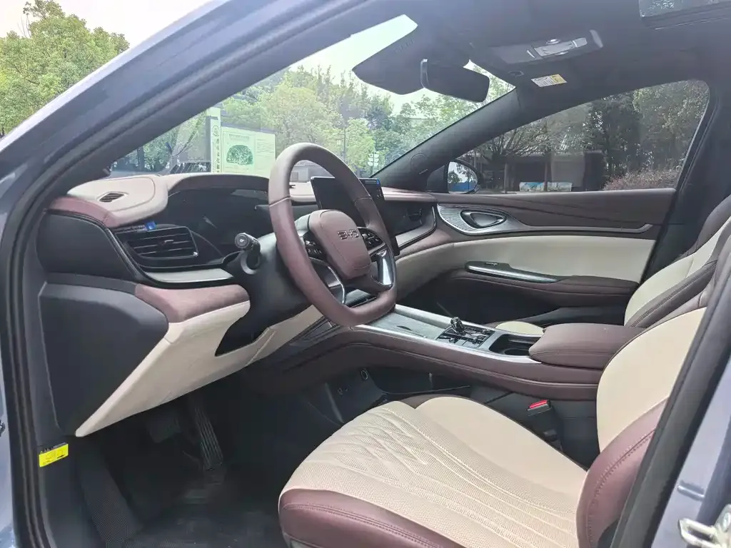 BYD Seal — фото 6