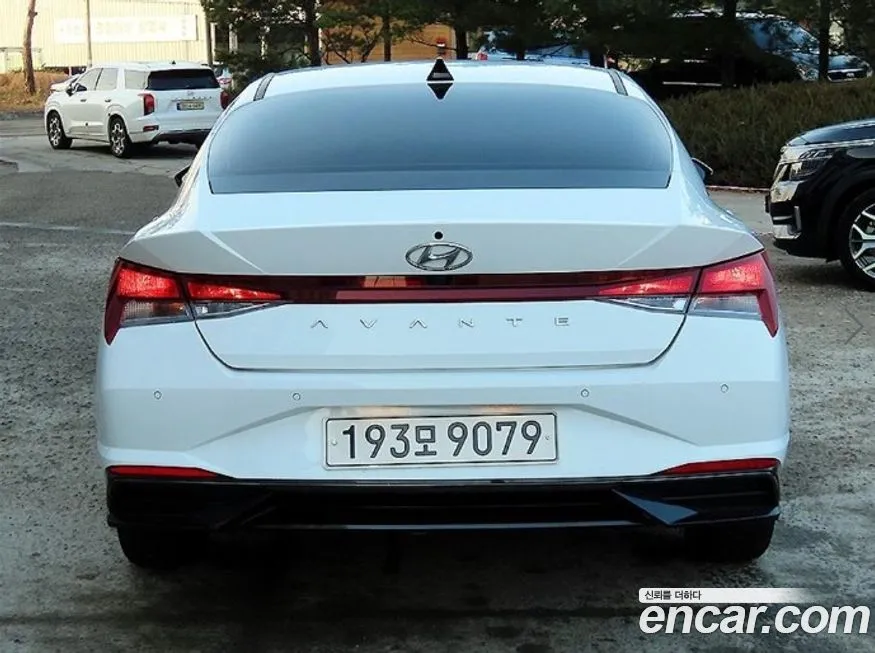 Hyundai AVANTE — фото 4